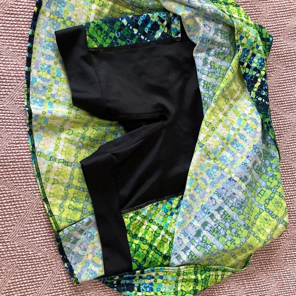Boulder Women's Athletic Sparkle Skirt -- Green Print. Size Large. Great cond! - Picture 3 of 3